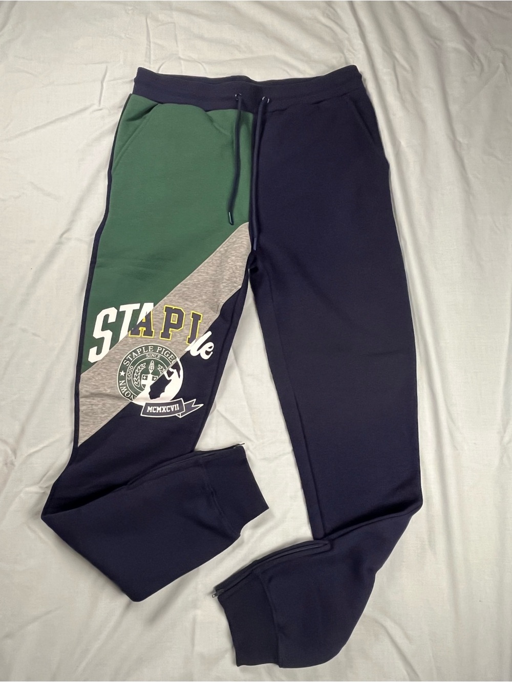 Staple Pigeon Men's Jogger Sweatpants•Navy Green Grey• Medium• NWT